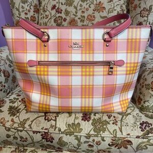 Coach Gallery Tote pink/yellow/white